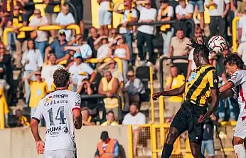 Konyaspor'un sözleşme imzalamadığı oyuncu yeni takımı ile ilk maçına çıktı