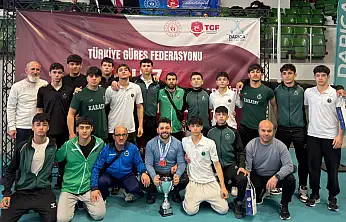 Minderde zirve Karatay'ın! U17 Grekoromen'de Türkiye Kupası Konya'ya geldi