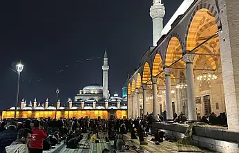 Regaib Kandili'nde Konya'da dualar yükseldi