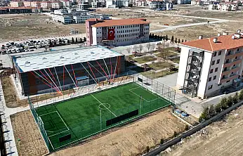 Selçuklu'da 67 milyonluk dev dokunuş: Fen Lisesi spor kompleksine kavuştu!
