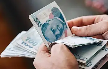 SGK tabloyu güncelledi: O tarihler arasında işe girenler 5 yıl erken emekli oluyor!