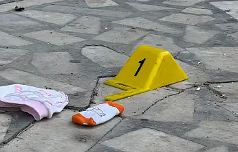 Sinir krizi geçiren anne 2 aylık bebeğini pencereden attı