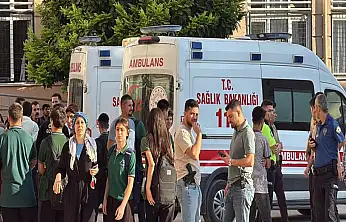 Son dakika: Lise önünde silahlı saldırı! Yaralılar var