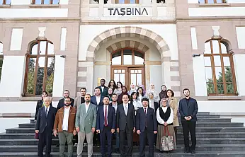 Uluslararası genç yazarlardan, Başkan Altay'a ziyaret