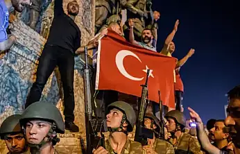 Yeşilçam efsanesi Karakaş, 15 Temmuz gecesini Konya'nın Sesi'ne anlattı: Çok fazla kayıp verdik!