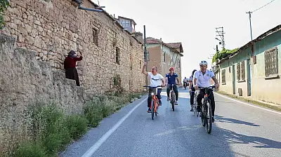Başkan Kavuş pedalladı, Meram'ın tarihi ve doğası buluştu!