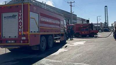 Konya'da korkutan depo yangını: İtfaiye seferber oldu!
