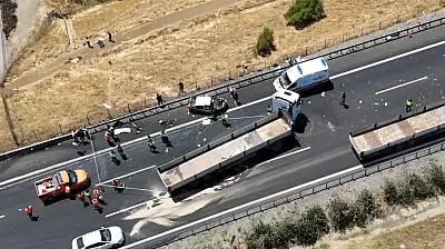 Konya plakalı aracın hurdaya döndüğü kazada dehşetin boyutu dronla görüntülendi! 2 ölü, 5 yaralı!