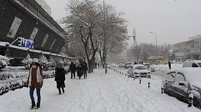 Konya'ya kar geliyor! 19 ilçe beyaza bürünecek!