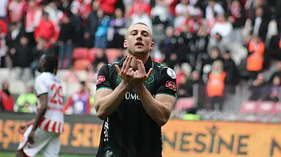 Konyaspor'da ayrılık gerçekleşti! Sloven forvet 1.lig ekibine gidiyor