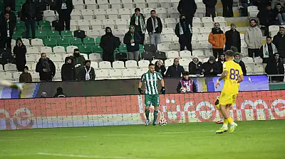 Konyaspor'da Deniz Türüç'ten açıklama