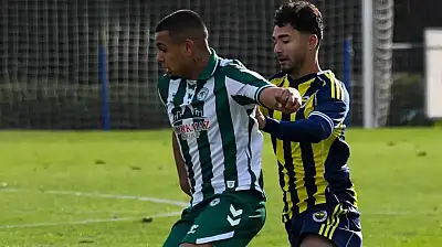 Konyaspor'dan genç forvete profesyonel imza!