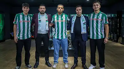 Konyaspor'dan üç imza! 4.5 yıllık sözleşme imzaladılar