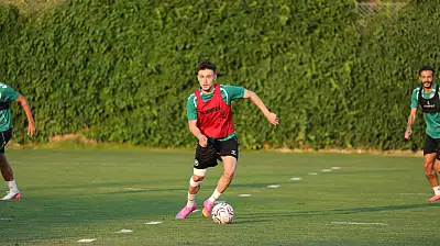 Konyaspor'un genç kanat oyuncusu sahalara döndü
