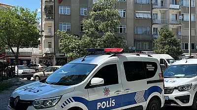 Son Dakika: Konya'da gözü dönmüş apartman sakini dehşet saçtı: Yöneticiyi bıçaklayıp...