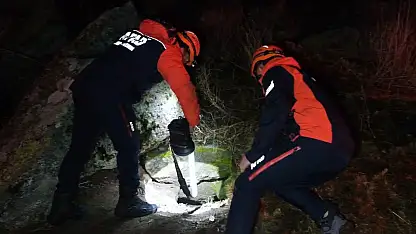 Define ararken canlarından oluyorlardı! Ekipler harekete geçti