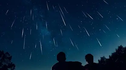 Gökyüzü meraklılarına müjde: Draconid meteor yağmuru başlıyor! Ne zaman ve nasıl izlenir?