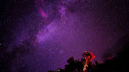 Konya'da gökyüzü açık hava sinemasına dönüştü! Meteor yağmurunu izlediler