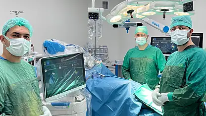 Selçuk Üniversitesi robotik protez cerrahisinde referans oluyor