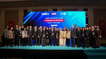 Siber zorbalığa karşı Konya modeli! Selçuk Üniversitesi Ankara'da son noktayı koydu