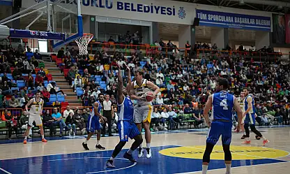 Konya BBSK evinde Büyükçekmece'ye mağlup! 63-78