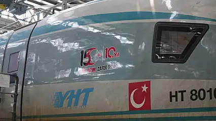 15 Temmuz'un yıl dönümünde YHT özel logoyla sefer yapacak