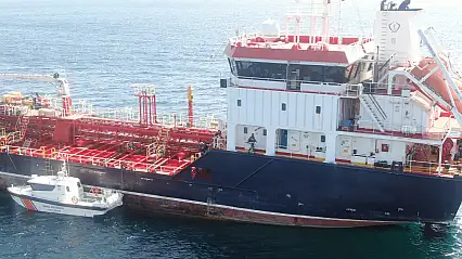 Bilirkişi ekipleri gemi kazasına karışan ALSU gemisinde inceleme yapıyor
