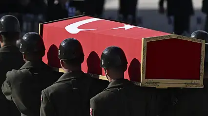 Bir askerimiz şehit oldu