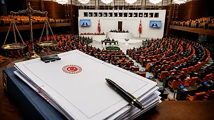 Çerçeve yasa olarak bilinen teklif Adalet Komisyonu'nda kabul edildi
