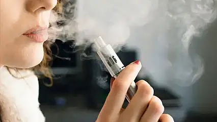 'E-sigaralardaki vanilin gebeliğin en erken dönemini etkileyebilir'