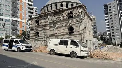 Gece bekçisi inşaatta ölü bulundu