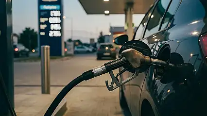 Gece yarısından önce depoları doldurun: Benzine zam geliyor!