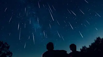Gökyüzü meraklılarına müjde: Draconid meteor yağmuru başlıyor! Ne zaman ve nasıl izlenir?