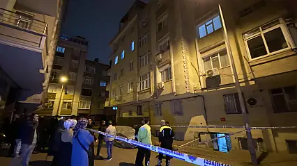İstanbul'da iki binanın zemini çöktü: 20 daire tahliye edildi