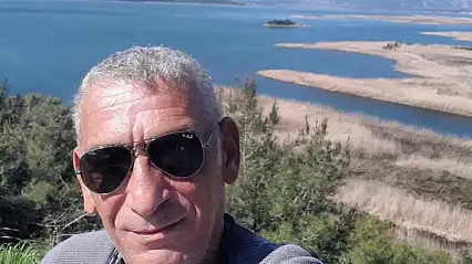 Kalp krizine yenilen öğretmen gözyaşlarıyla son yolculuğuna uğurlandı
