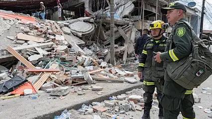 Kolombiya'yı vuran 7.4'lük depremde ölü sayısı 132'ye yükseldi