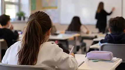 MEB takvimi belli oldu! 28 Ekim yarım gün mü, okullar tatil mi? Yarın okul var mı?