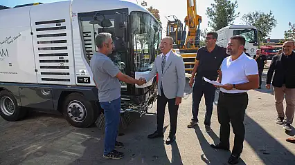 Meram büyüyor, belediyenin filosu güçleniyor! Yeni araçlar sahaya indi