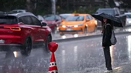 Meteorolojik uyarı verilen illerde 18 bin 705 personel görevlendirildi