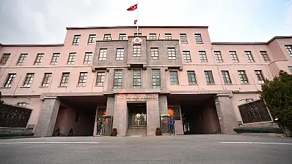 MSB: TAYFUN Blok-2 Füzesi'nin kabul faaliyetleri tamamlandı