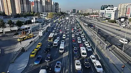 Ne beyaz ne siyah! Türkiye'de otomobil alanların ilk tercihi bu renk