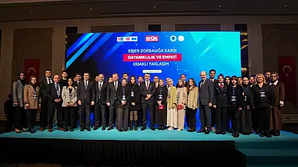 Siber zorbalığa karşı Konya modeli! Selçuk Üniversitesi Ankara'da son noktayı koydu