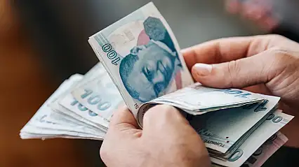 SSK ve Bağ-Kur emeklileri dikkat! Temmuz zammı öncesi kök maaş alarmı: Kimler etkilenecek?