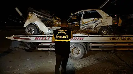 Üç aracın karıştığı zincirleme kazada acı haber geldi