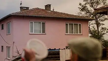 Yaren leyleğin vedası yürek burktu