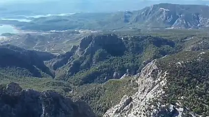 Yazılı Kanyon'da mahsur kalan 10 kişi kurtarıldı
