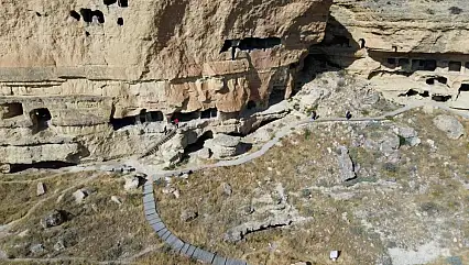 5 katlı tarihi miras ziyaretçi akınına uğruyor