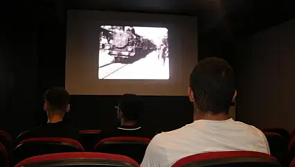 Sinema kendini yeniliyor