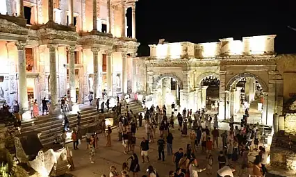 Gece müzeciliğinde ziyaretçi rekoru