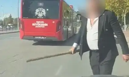 Konya'da öfkeli sürücü çılgına döndü: Yol kesti, sopayla saldırdı! Aldığı ceza...